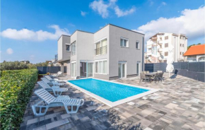 Gorgeous Home In Bibinje With Wifi